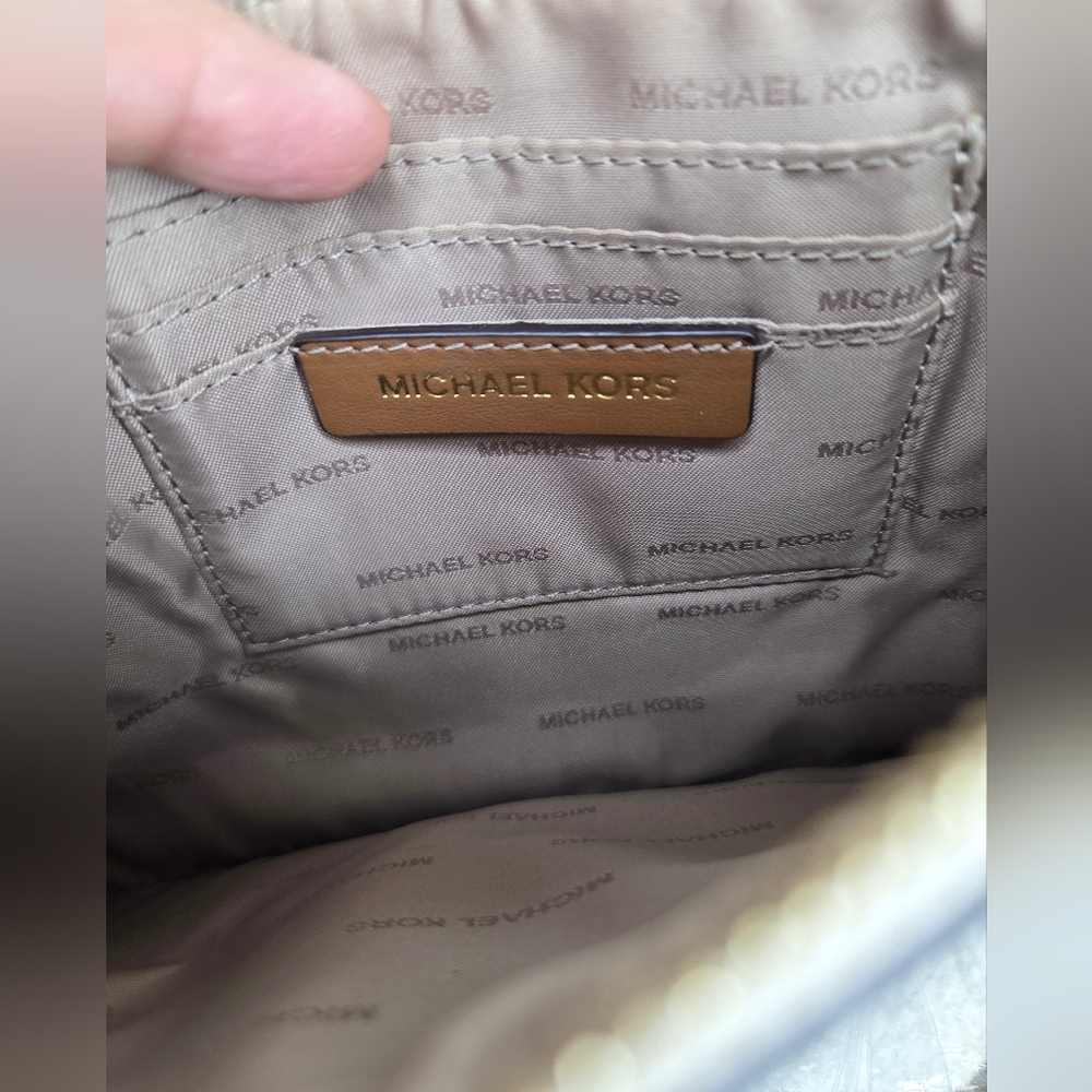 Michael Kors Cream Leather Wristlet - Picture 5 of 8